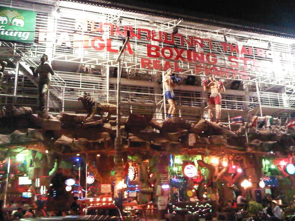 88 Hotel Patong Ngoại thất bức ảnh