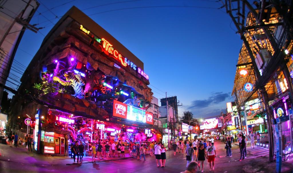 88 Hotel Patong Ngoại thất bức ảnh