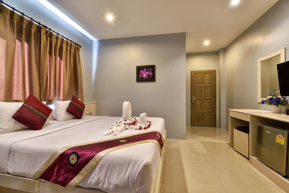 88 Hotel Patong Ngoại thất bức ảnh