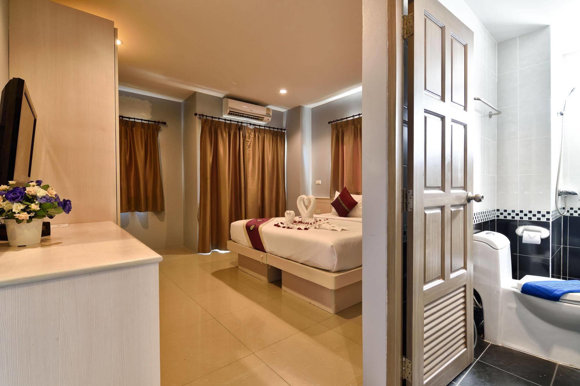 88 Hotel Patong Ngoại thất bức ảnh
