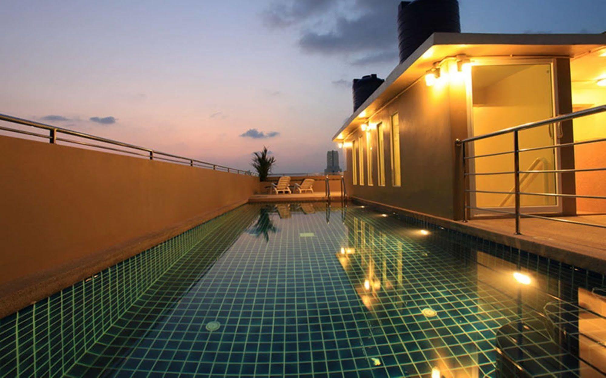 88 Hotel Patong Ngoại thất bức ảnh